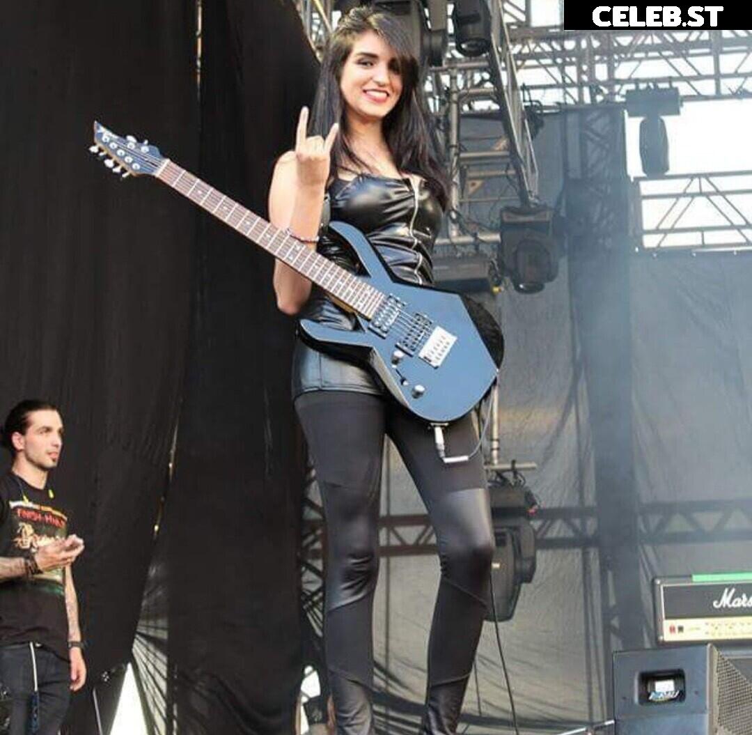 Women of Metal Image 4399102