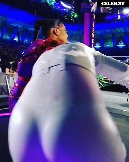 WWE Bayley / Davina Rose / Pamela Rose Martinez Image 4385810