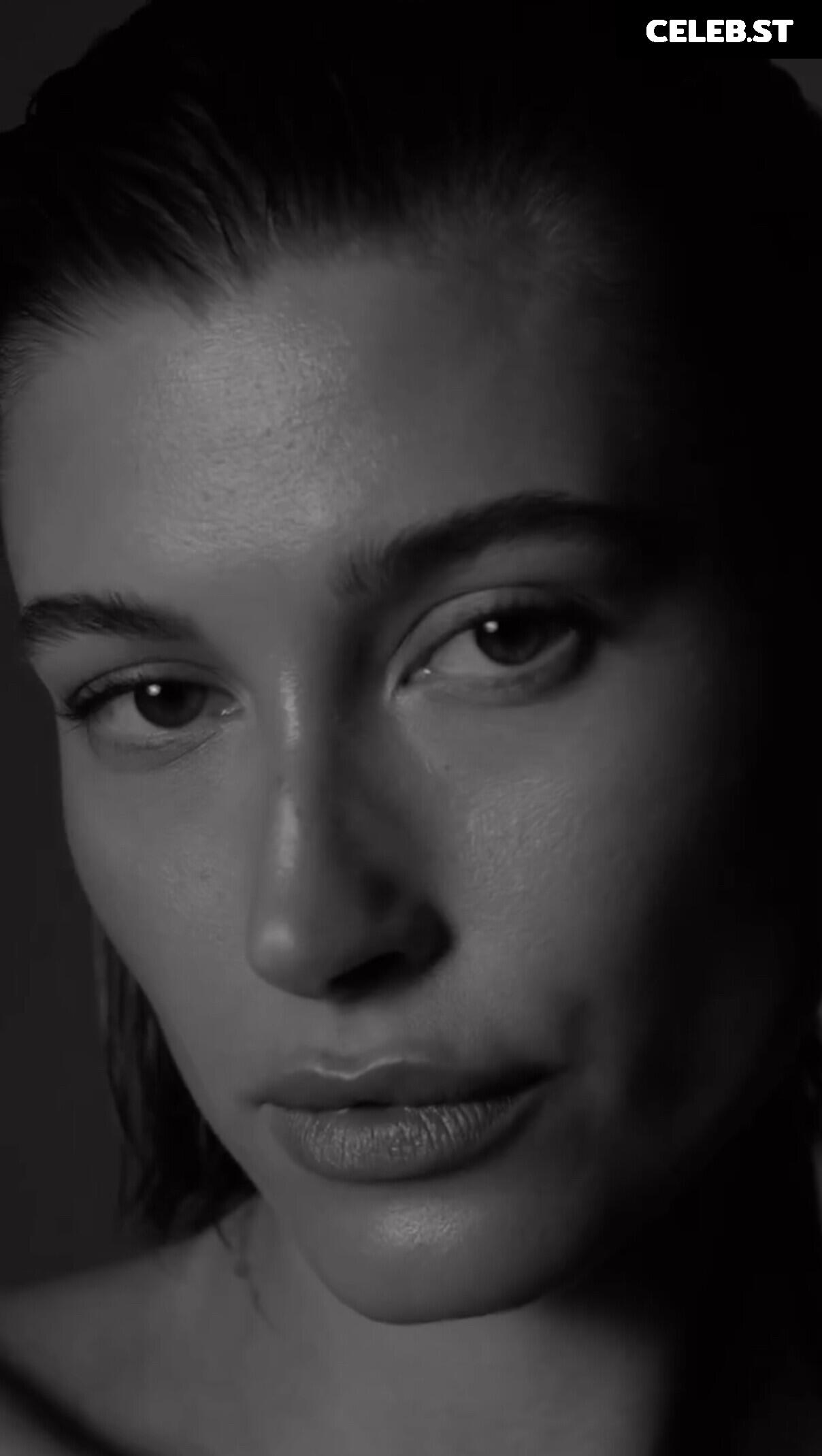 Hailey Baldwin Bieber Image 4385639