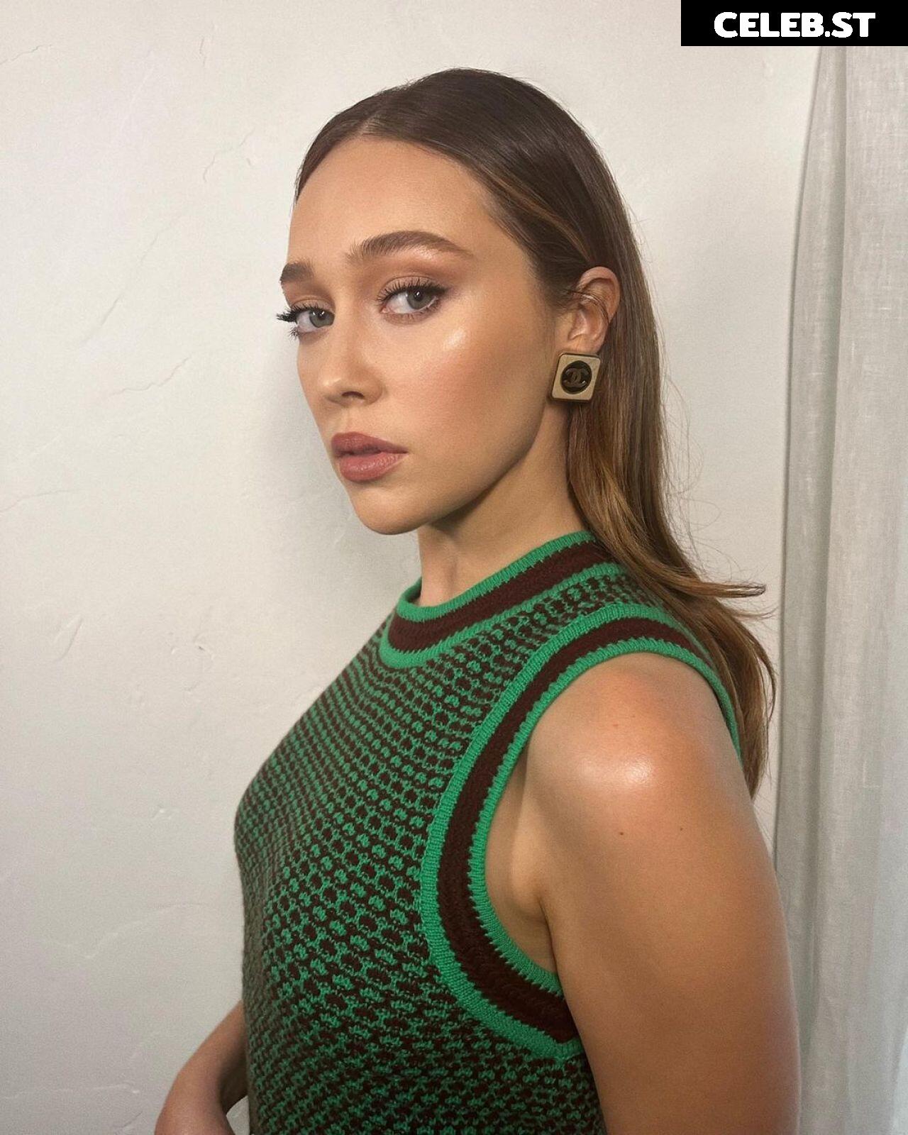 Alycia Debnam Carey Image 4385353