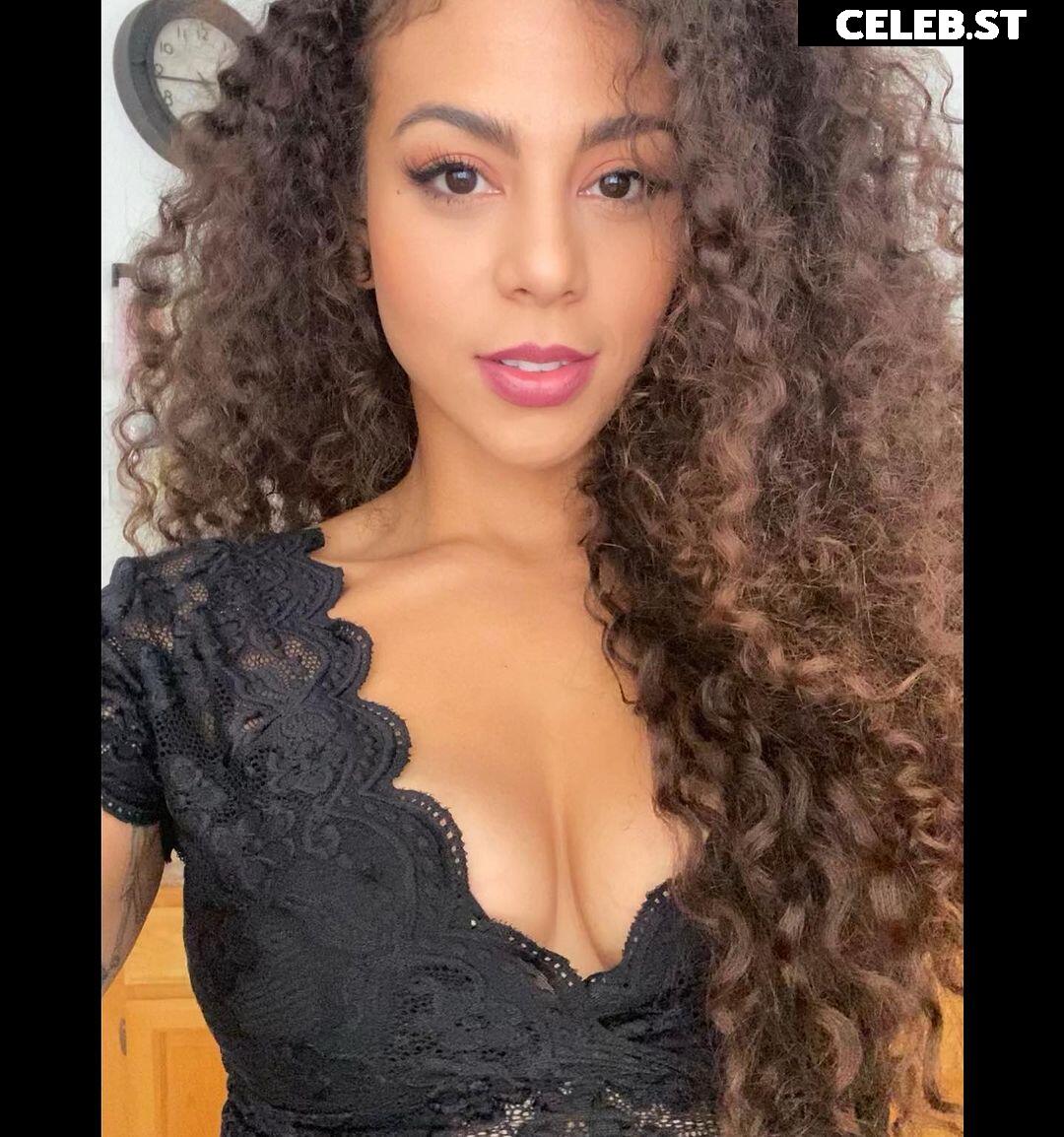 Samantha Irvin - WWE Image 4385346