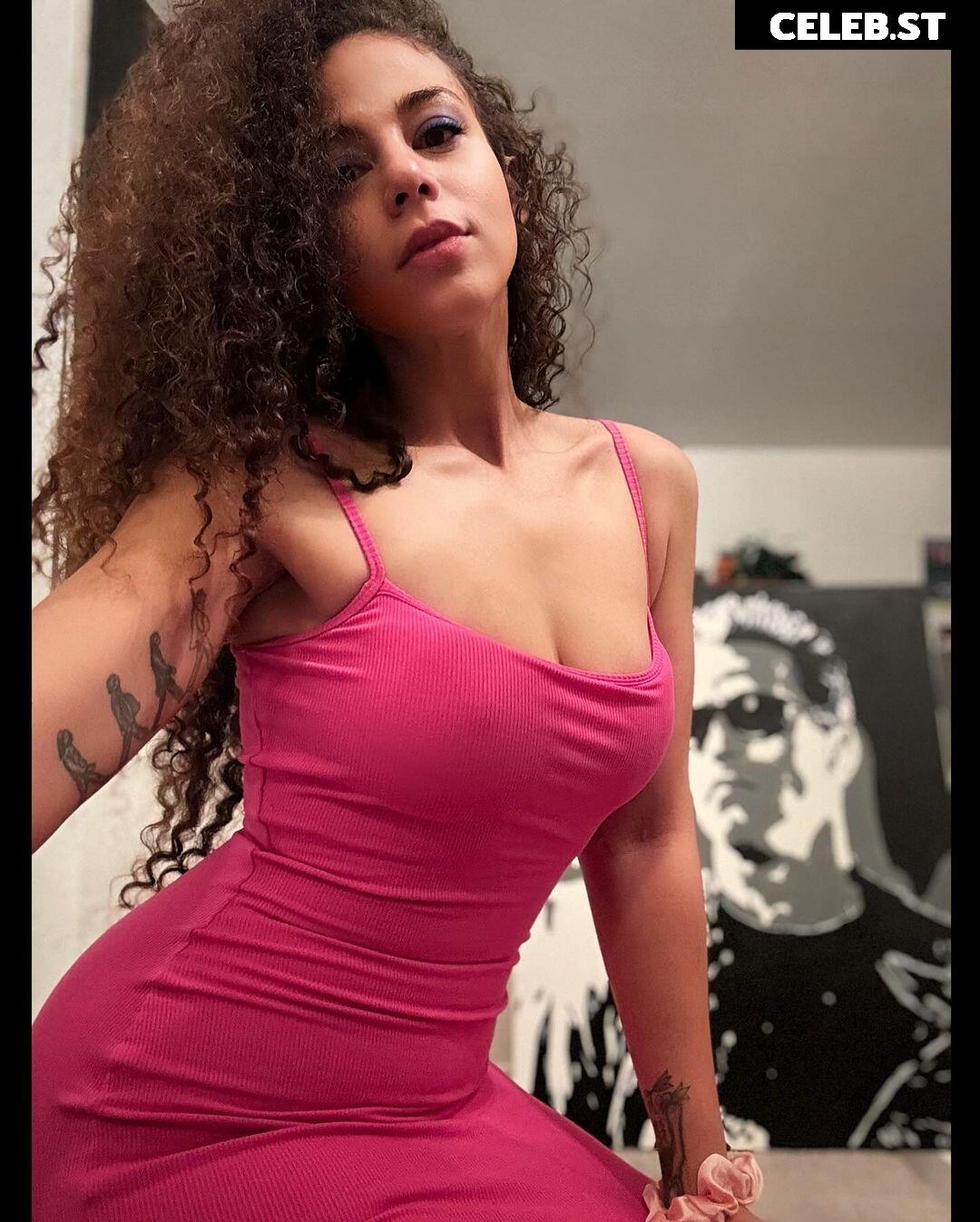 Samantha Irvin - WWE Image 4386746