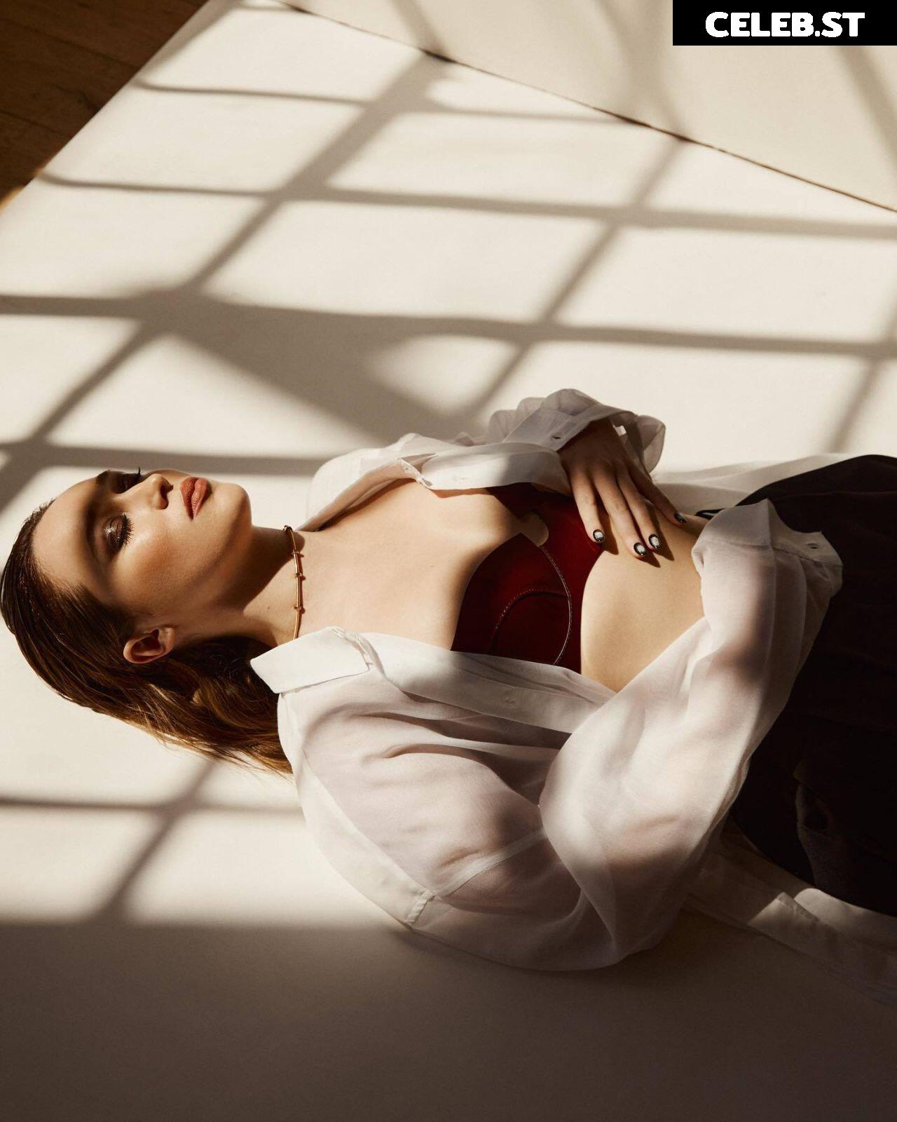 Alycia Debnam Carey Image 4386100
