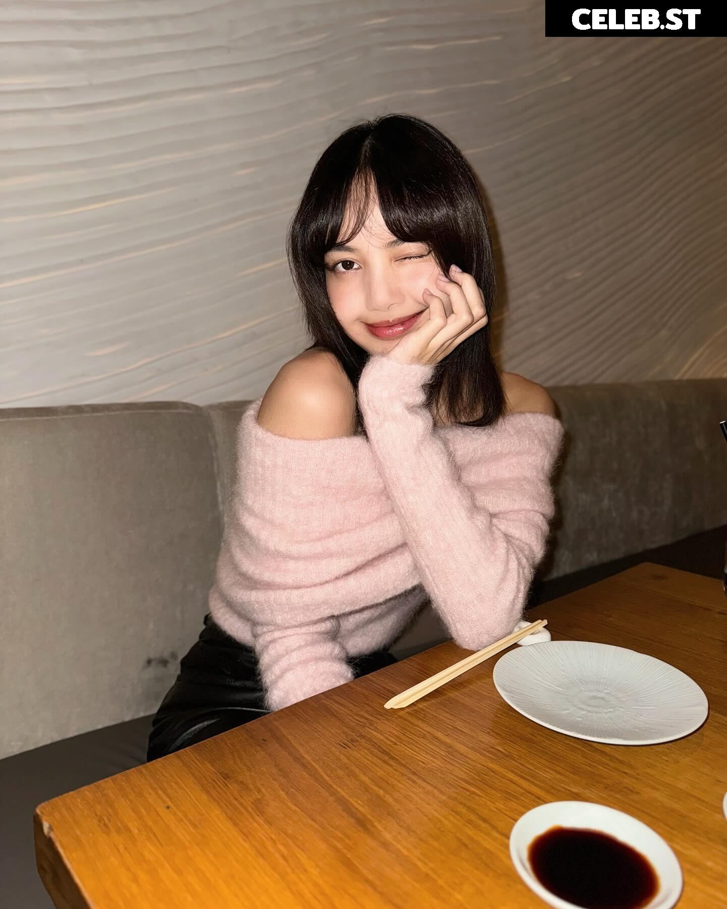 Lisa | BLΛƆKPIИK (Blackpink) Image 4386945