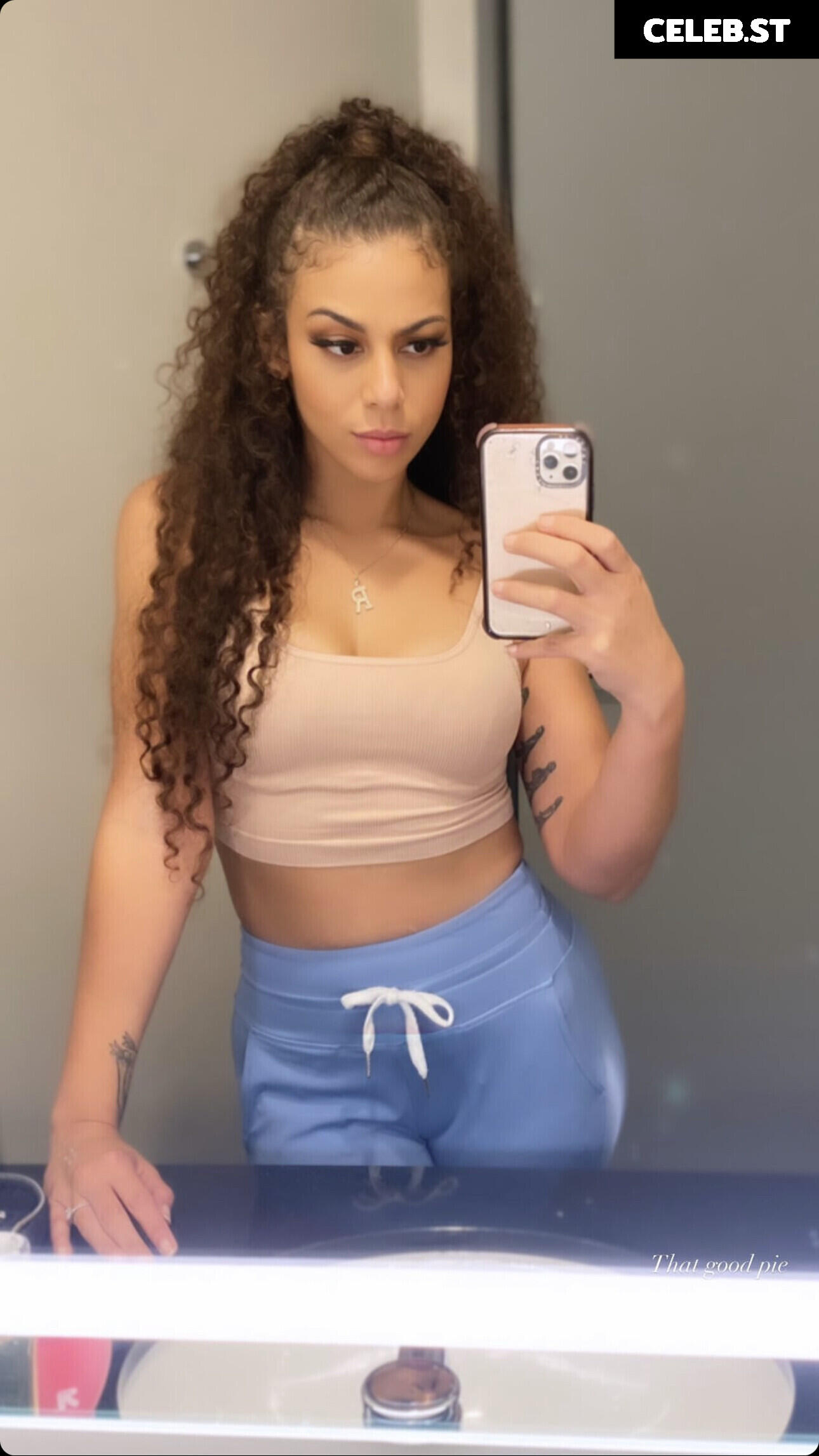 Samantha Irvin - WWE Image 4387814