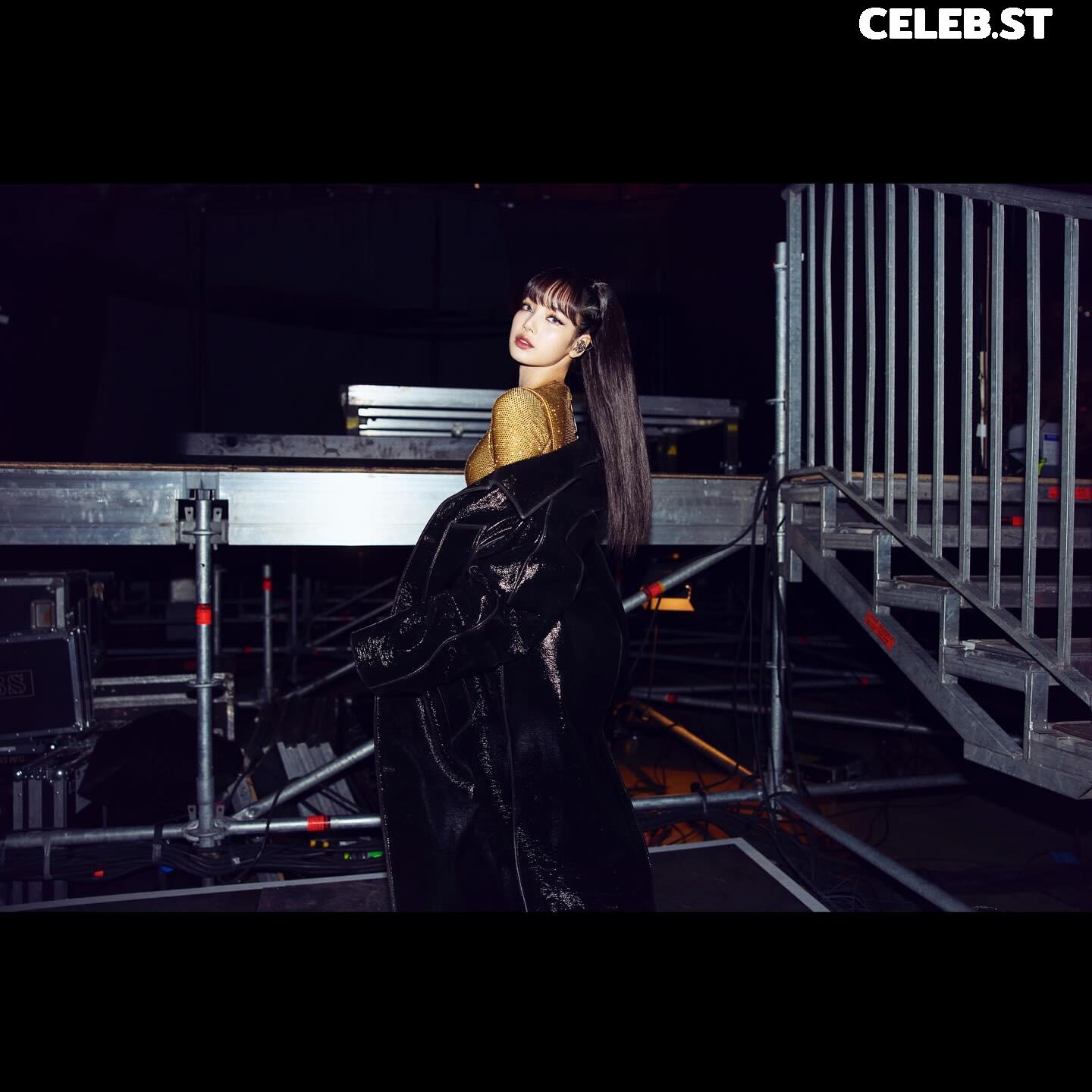 Lisa | BLΛƆKPIИK (Blackpink) Image 4387589