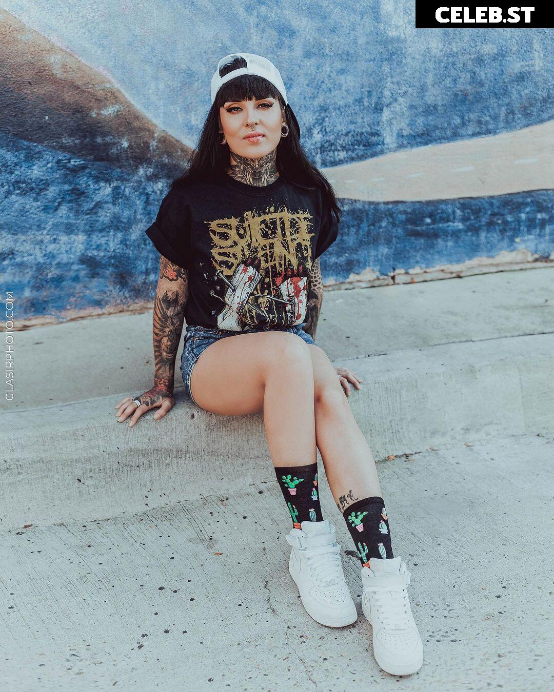 Women of Metal Image 4387536