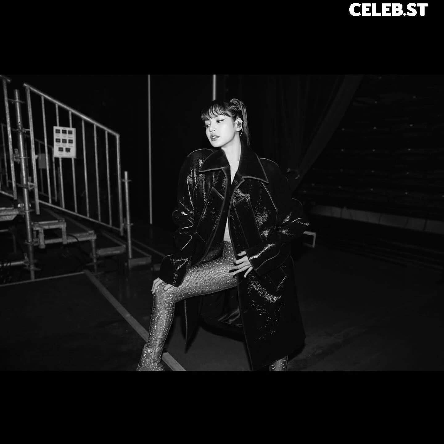 Lisa | BLΛƆKPIИK (Blackpink) Image 4387429