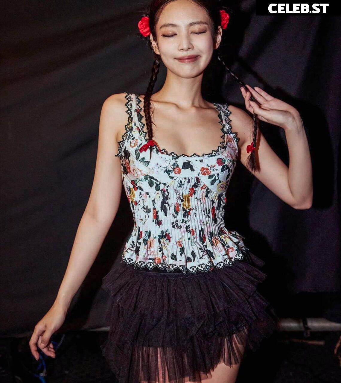 Jennie | BLΛƆKPIИK (Blackpink) Image 4387422