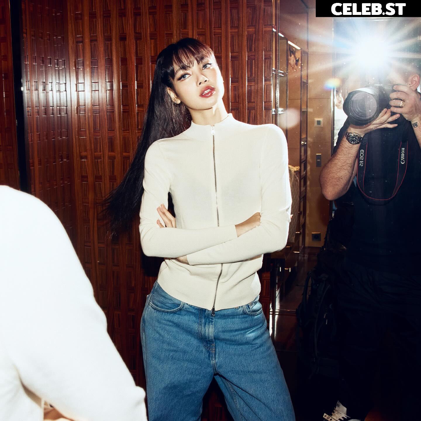 Lisa | BLΛƆKPIИK (Blackpink) Image 4387723
