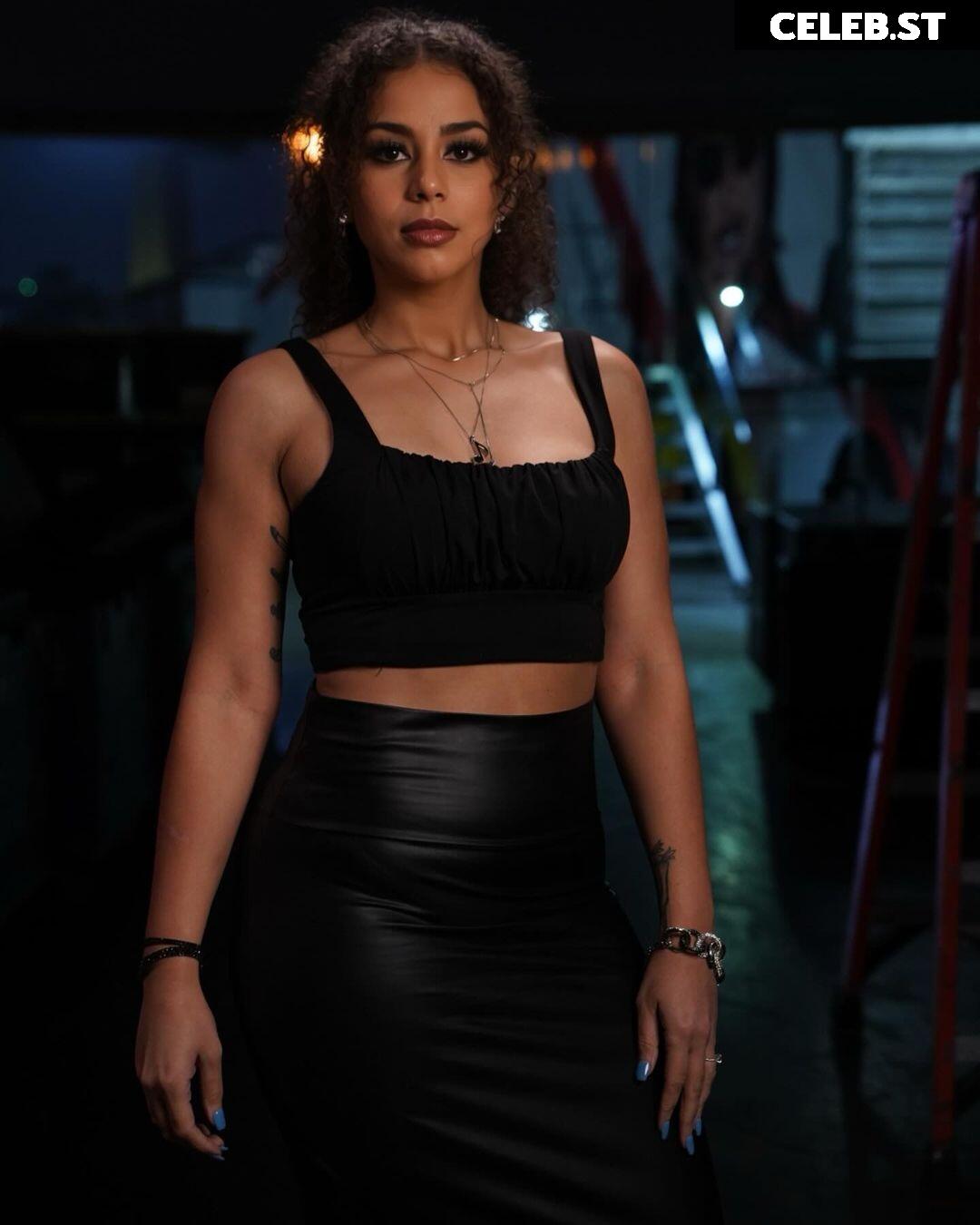 Samantha Irvin - WWE Image 4387355