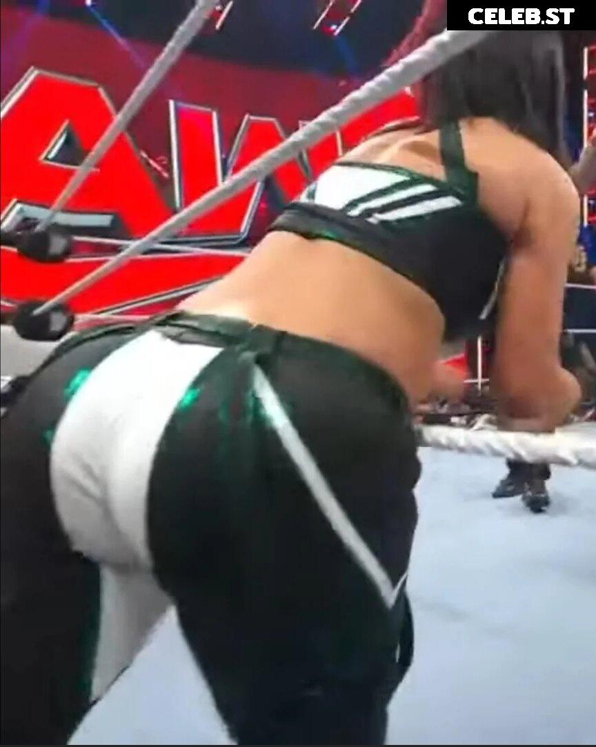 WWE Bayley / Davina Rose / Pamela Rose Martinez Image 4387976