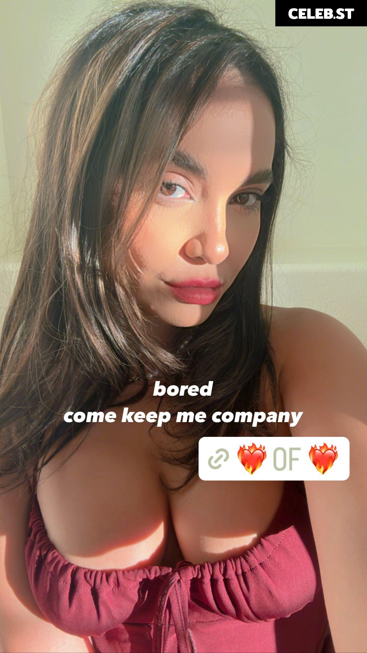 Stella Hudgens (Vanessa's Sister) Image 4384853