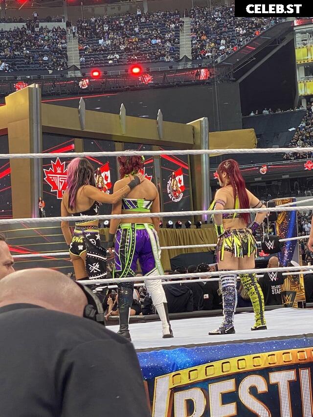 WWE Bayley / Davina Rose / Pamela Rose Martinez Image 4384929