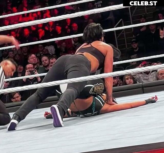 WWE Bayley / Davina Rose / Pamela Rose Martinez Image 4381779