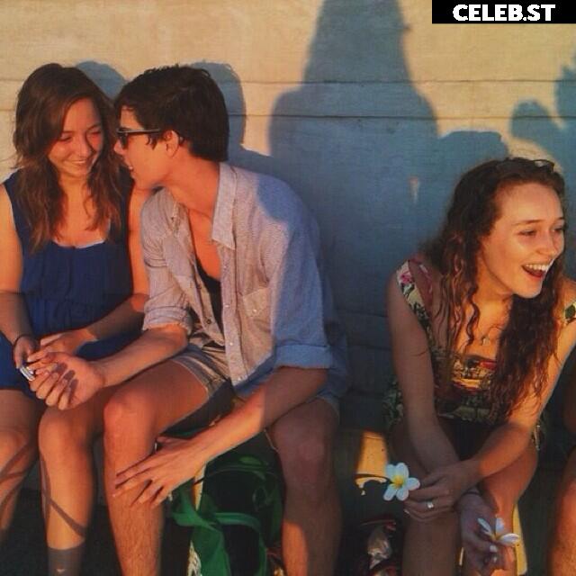 Alycia Debnam Carey Image 4381683