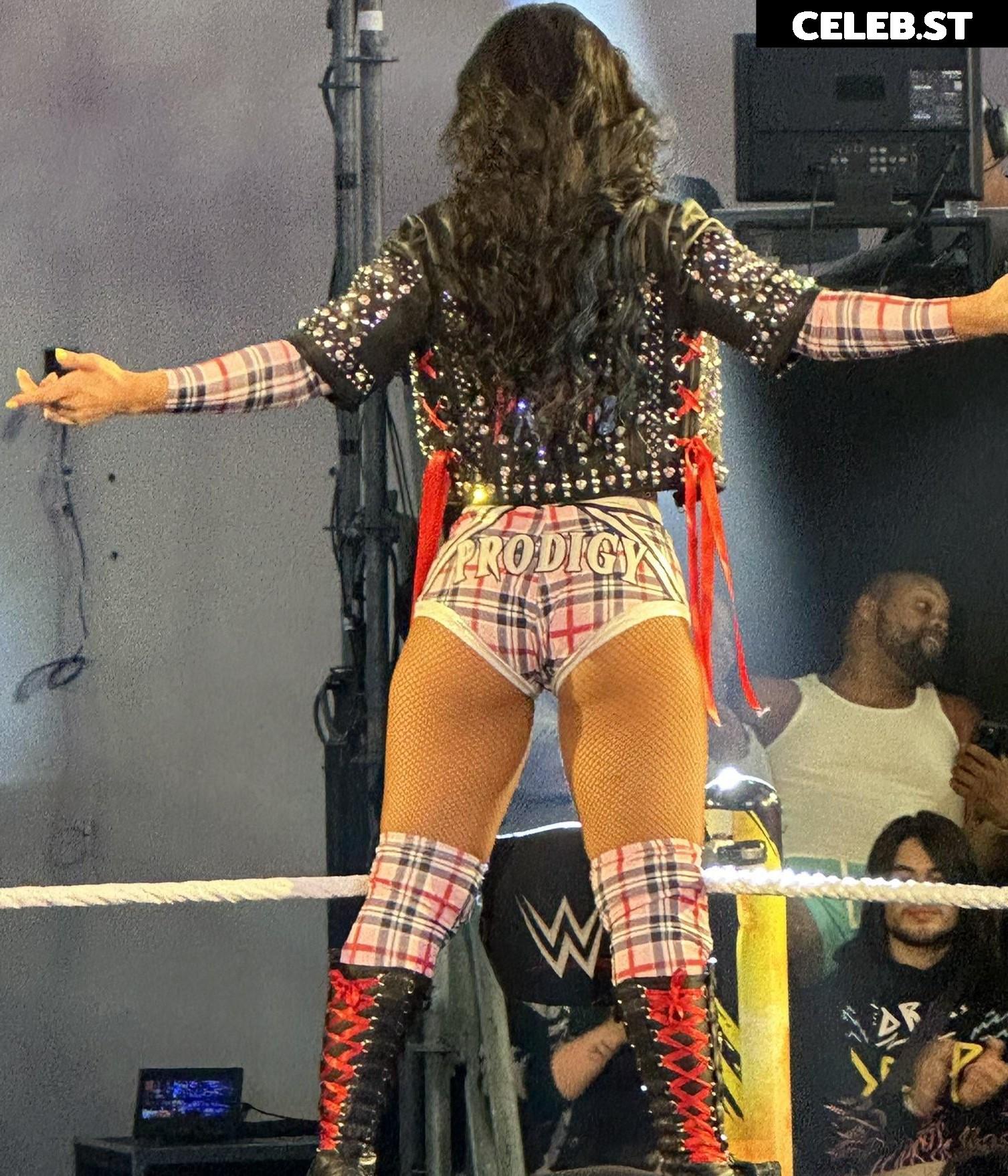 Roxanne Perez/Rok-C - WWE NXT Image 4382649