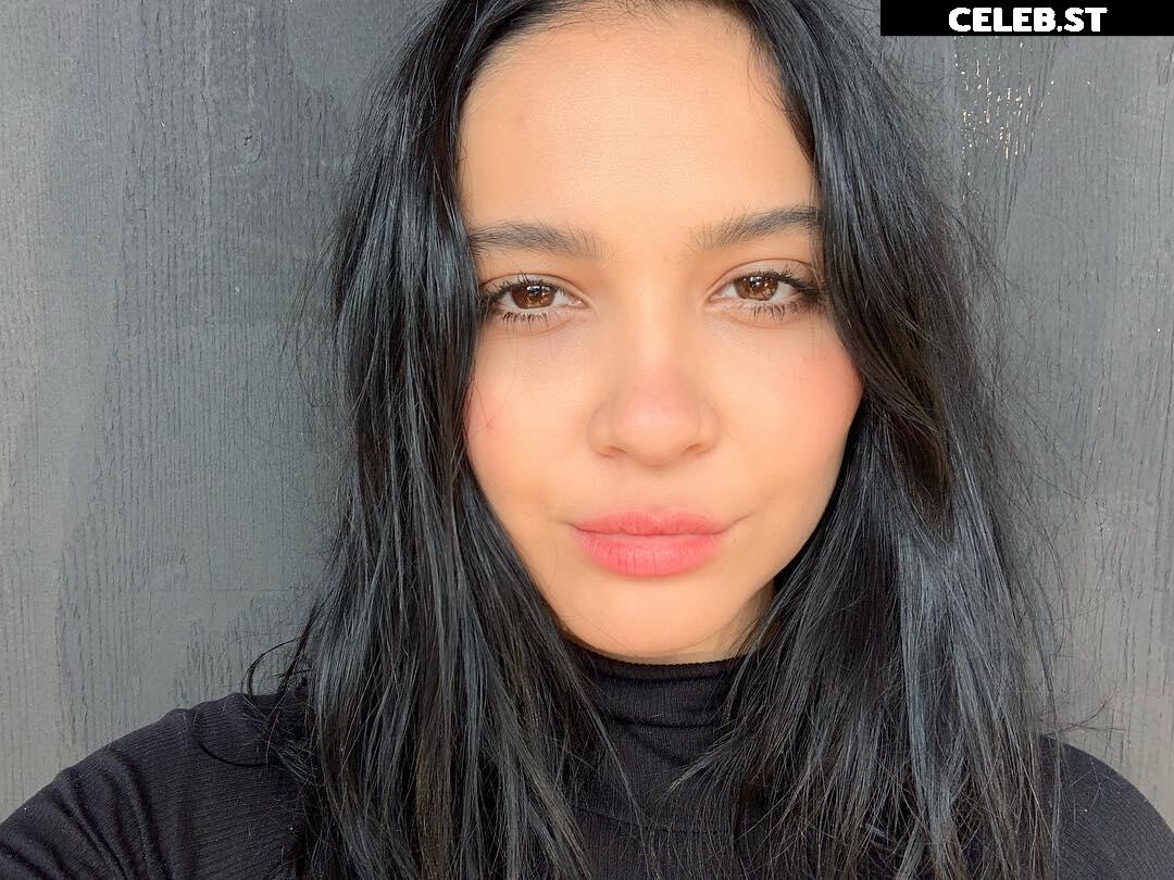 Stella Hudgens (Vanessa's Sister) Image 4382086