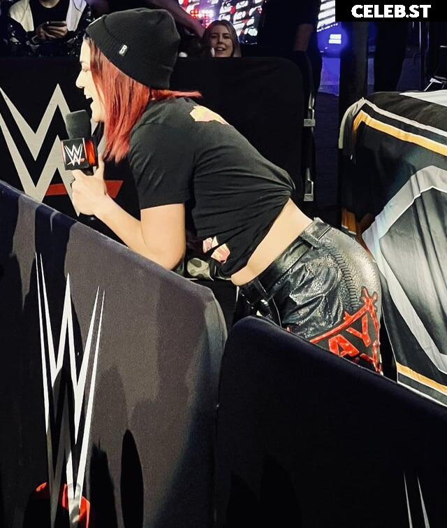 WWE Bayley / Davina Rose / Pamela Rose Martinez Image 4382020