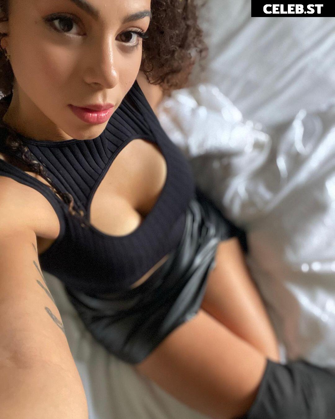Samantha Irvin - WWE Image 4382354