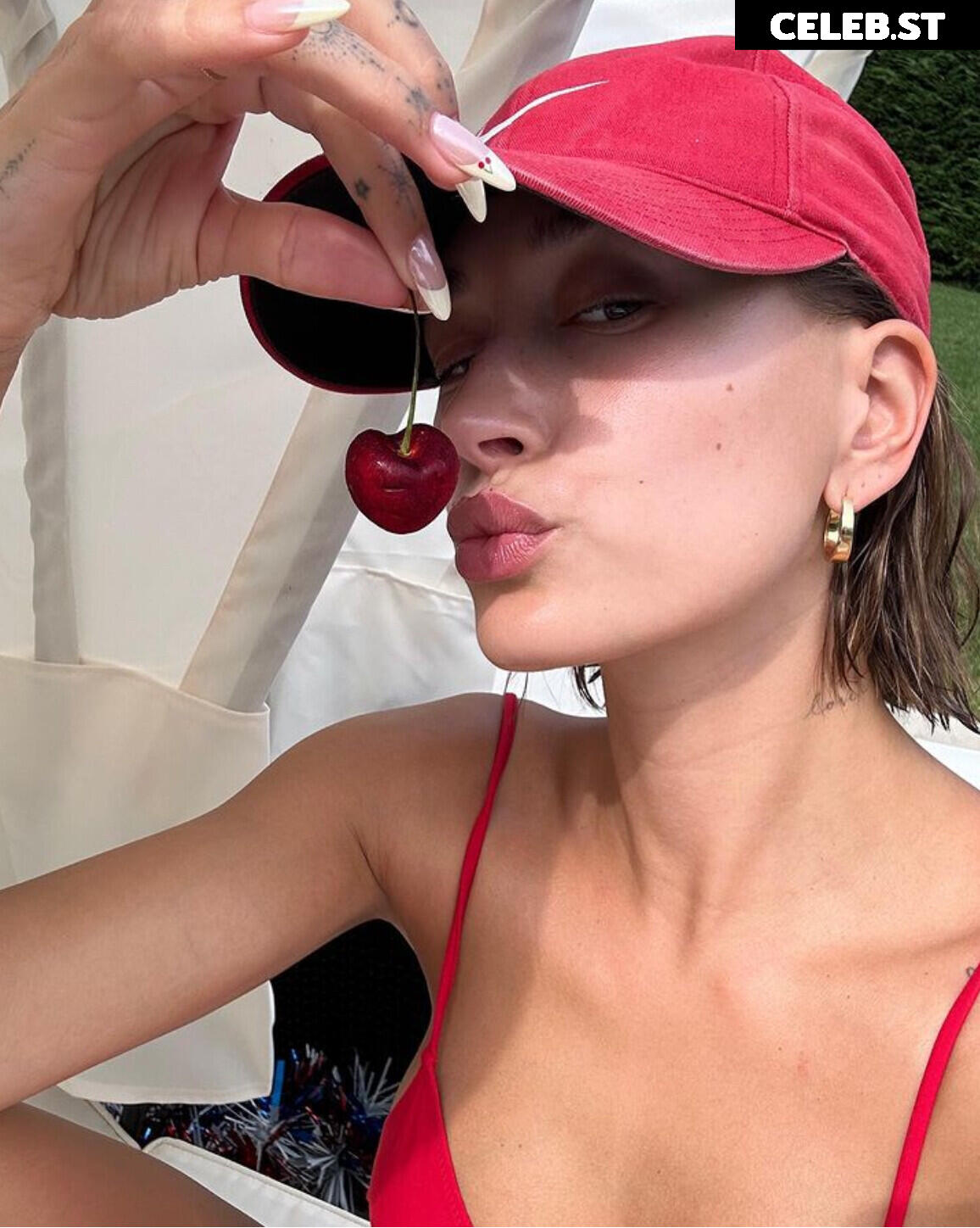 Hailey Baldwin Bieber Image 4383439