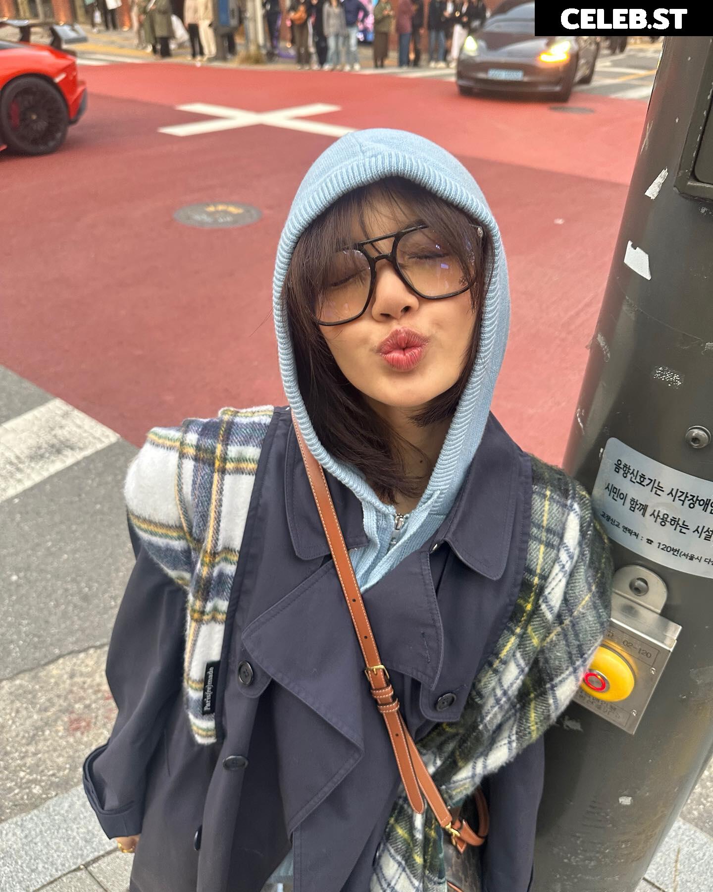 Lisa | BLΛƆKPIИK (Blackpink) Image 4383199