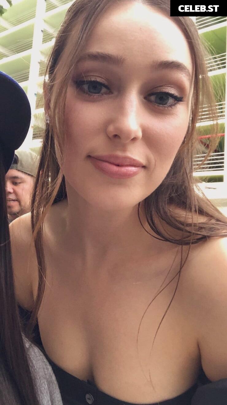 Alycia Debnam Carey Image 4383123