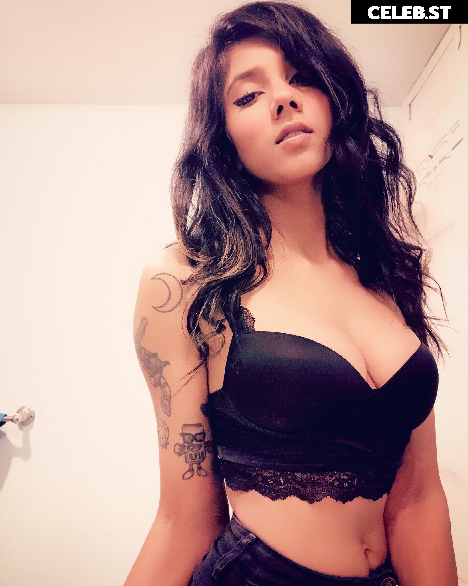 Women of Metal Image 4383218