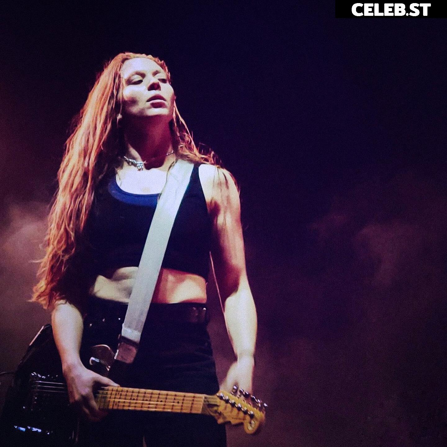 Women of Metal Image 4380878