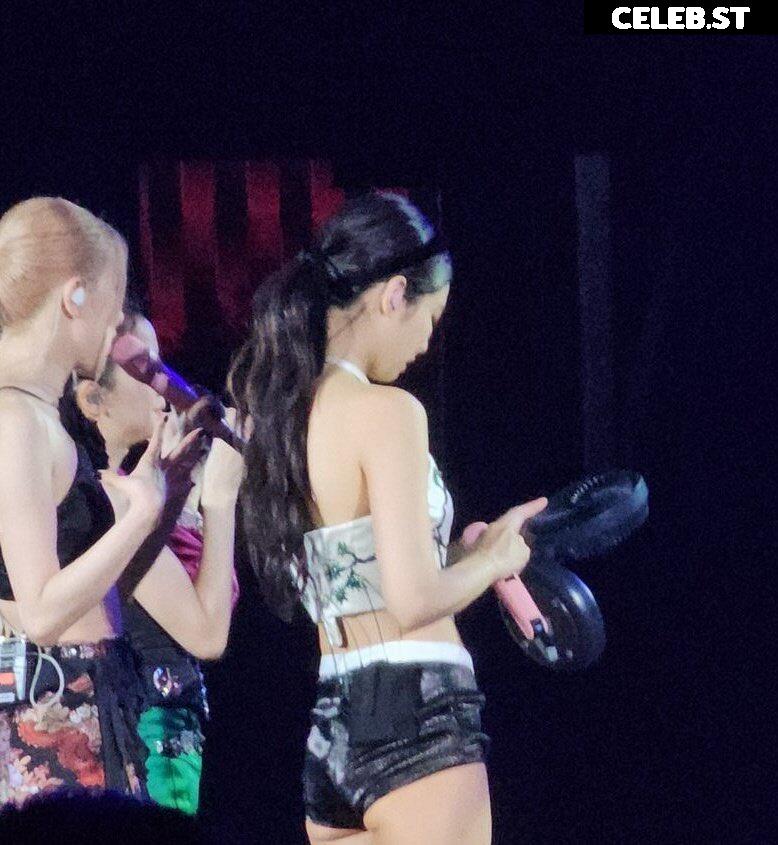 Jennie | BLΛƆKPIИK (Blackpink) Image 4380874