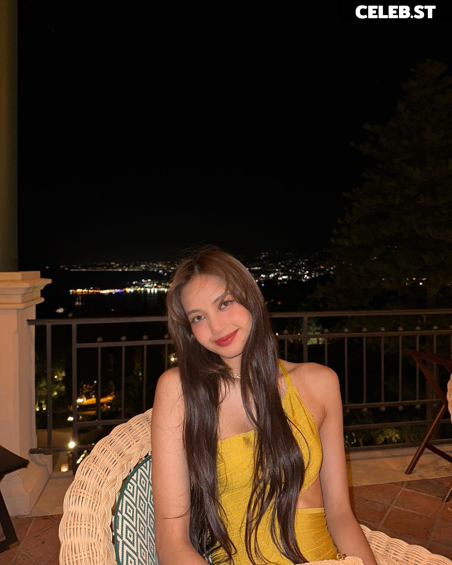 Lisa | BLΛƆKPIИK (Blackpink) Image 4380015
