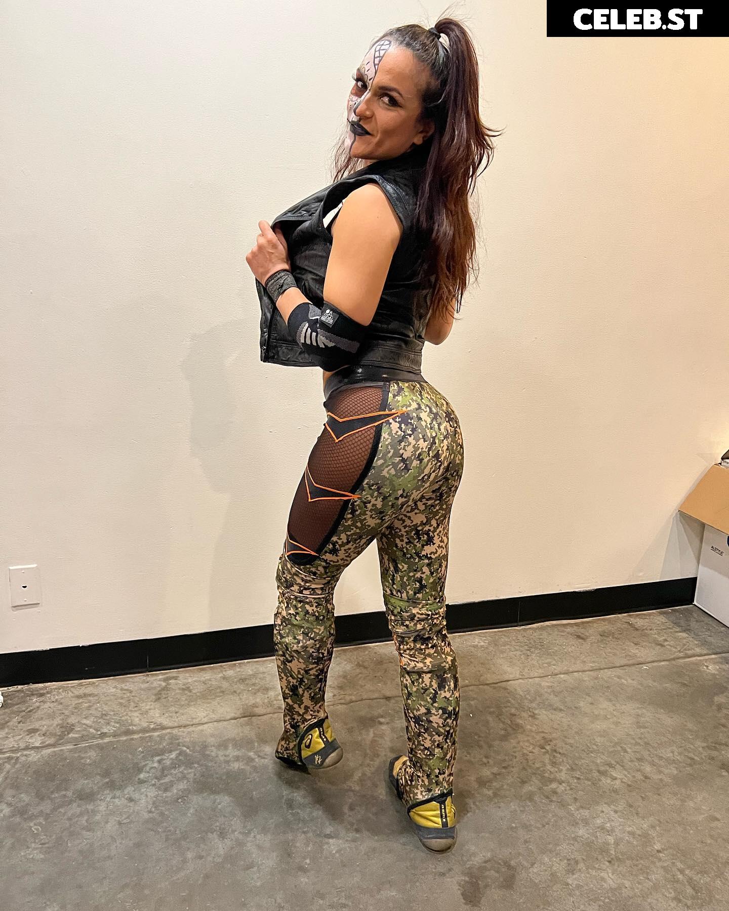 Thunder Rosa Image 4389144