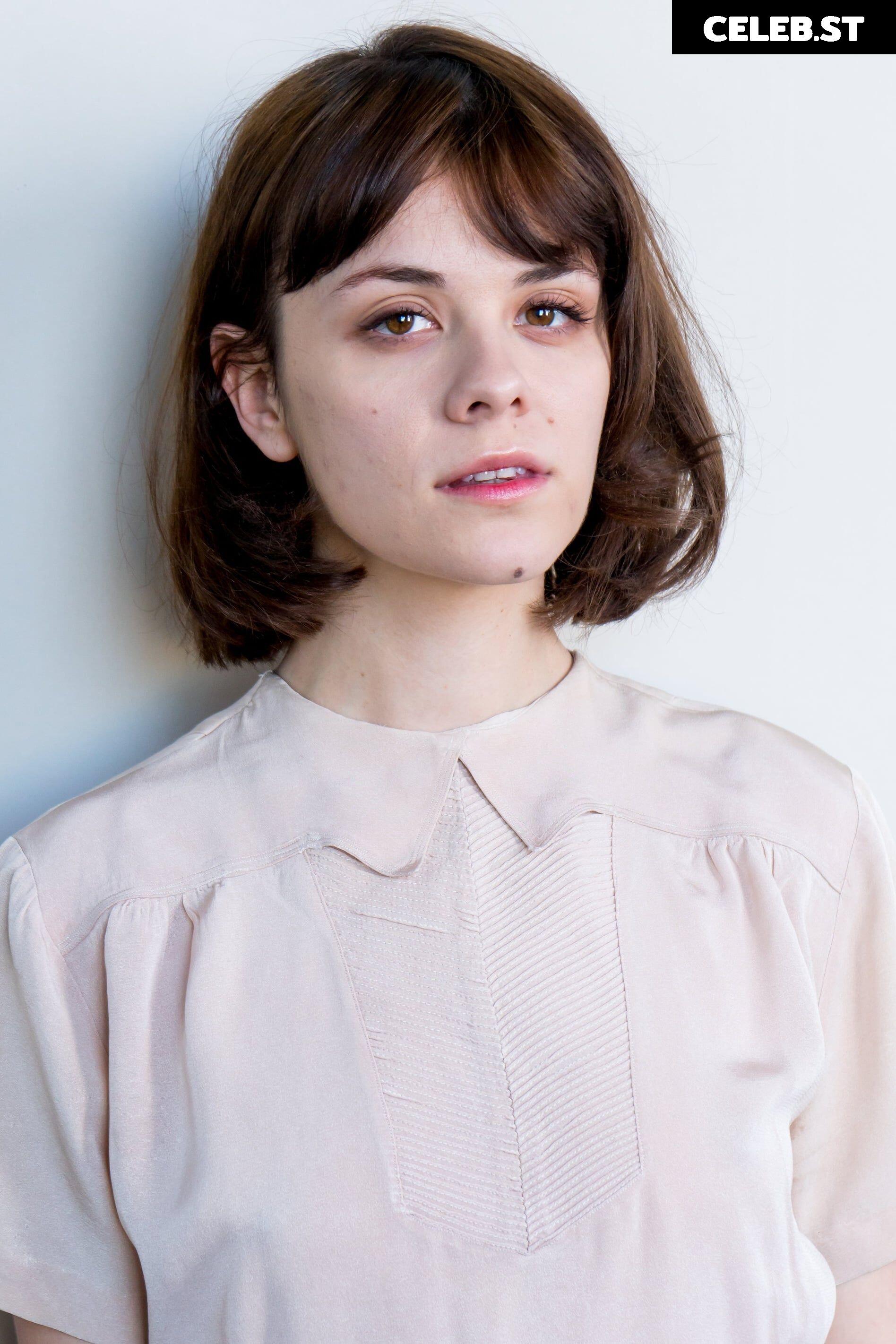 Dasha Nekrasova Image 4389300