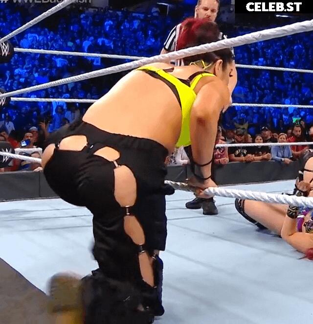 WWE Bayley / Davina Rose / Pamela Rose Martinez Image 4388861