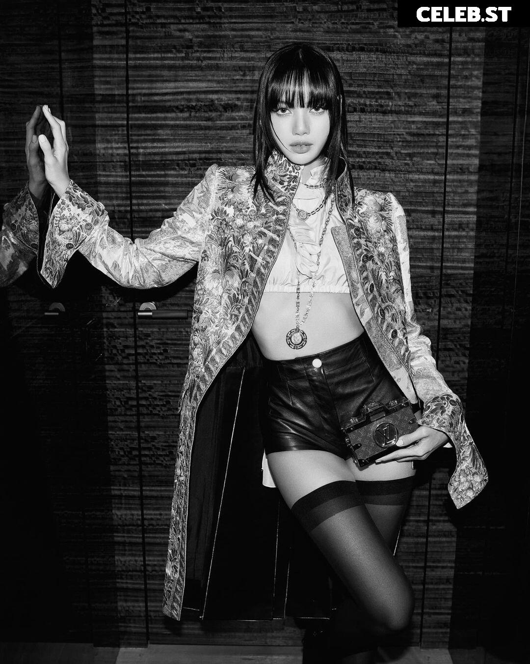Lisa | BLΛƆKPIИK (Blackpink) Image 4388409