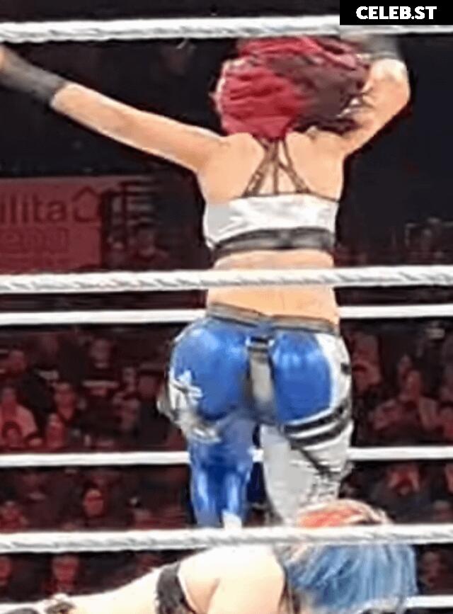 WWE Bayley / Davina Rose / Pamela Rose Martinez Image 4388645
