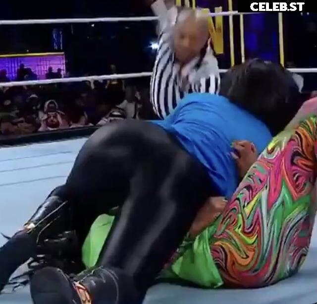 WWE Bayley / Davina Rose / Pamela Rose Martinez Image 4388674