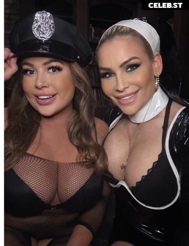 WWE Natalya Neidhart , The Boat Image 4375863