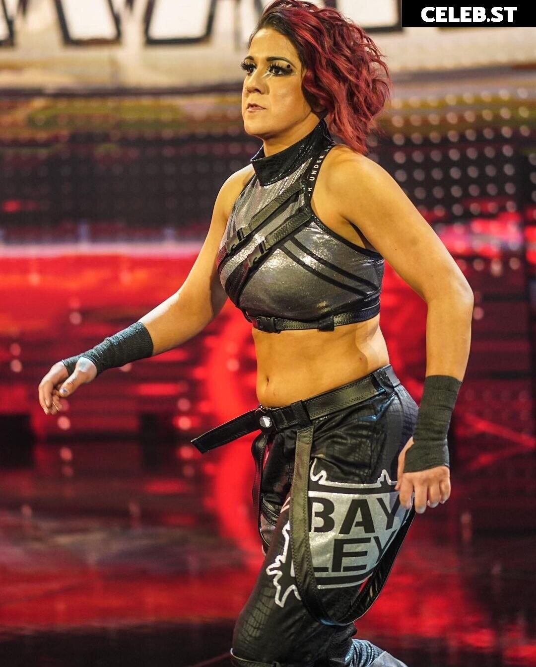 WWE Bayley / Davina Rose / Pamela Rose Martinez Image 4375102