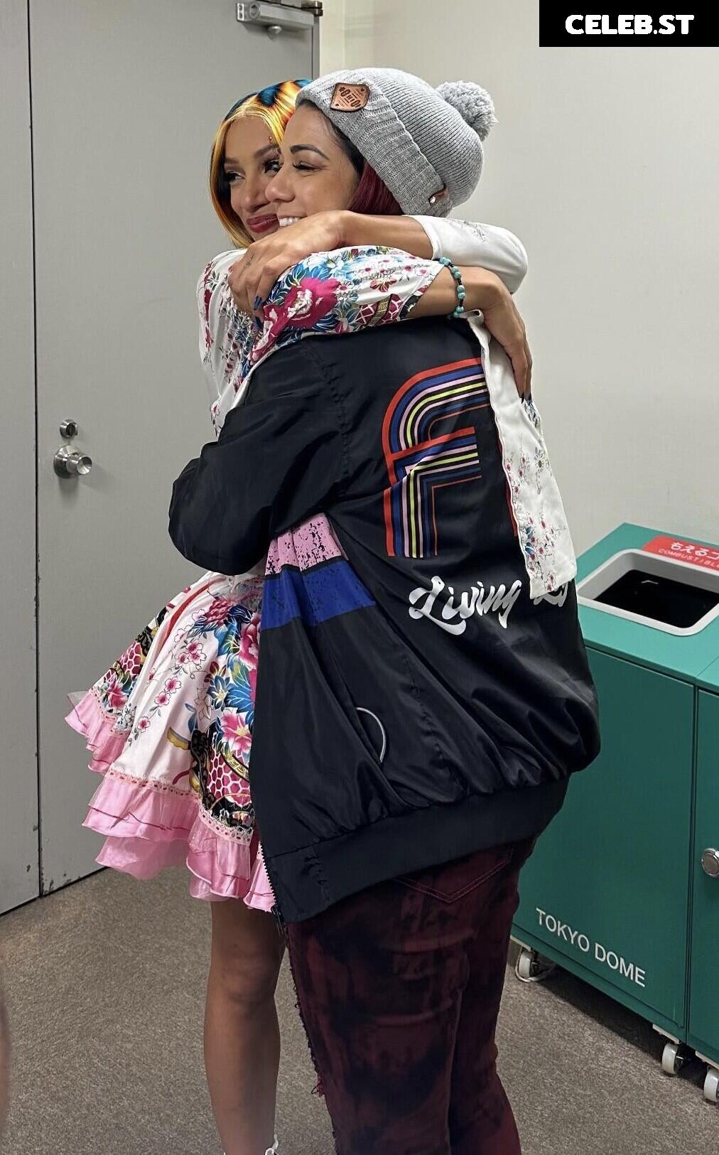 WWE Bayley / Davina Rose / Pamela Rose Martinez Image 4376598