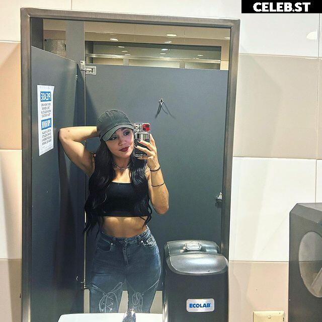 Roxanne Perez/Rok-C - WWE NXT Image 4376501