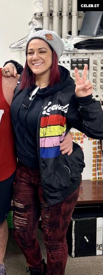 WWE Bayley / Davina Rose / Pamela Rose Martinez Image 4376497