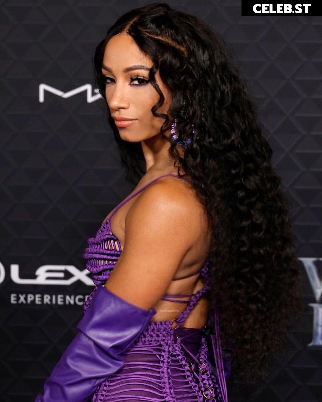 WWE Sasha Banks | Mercedes Moné Image 4376426