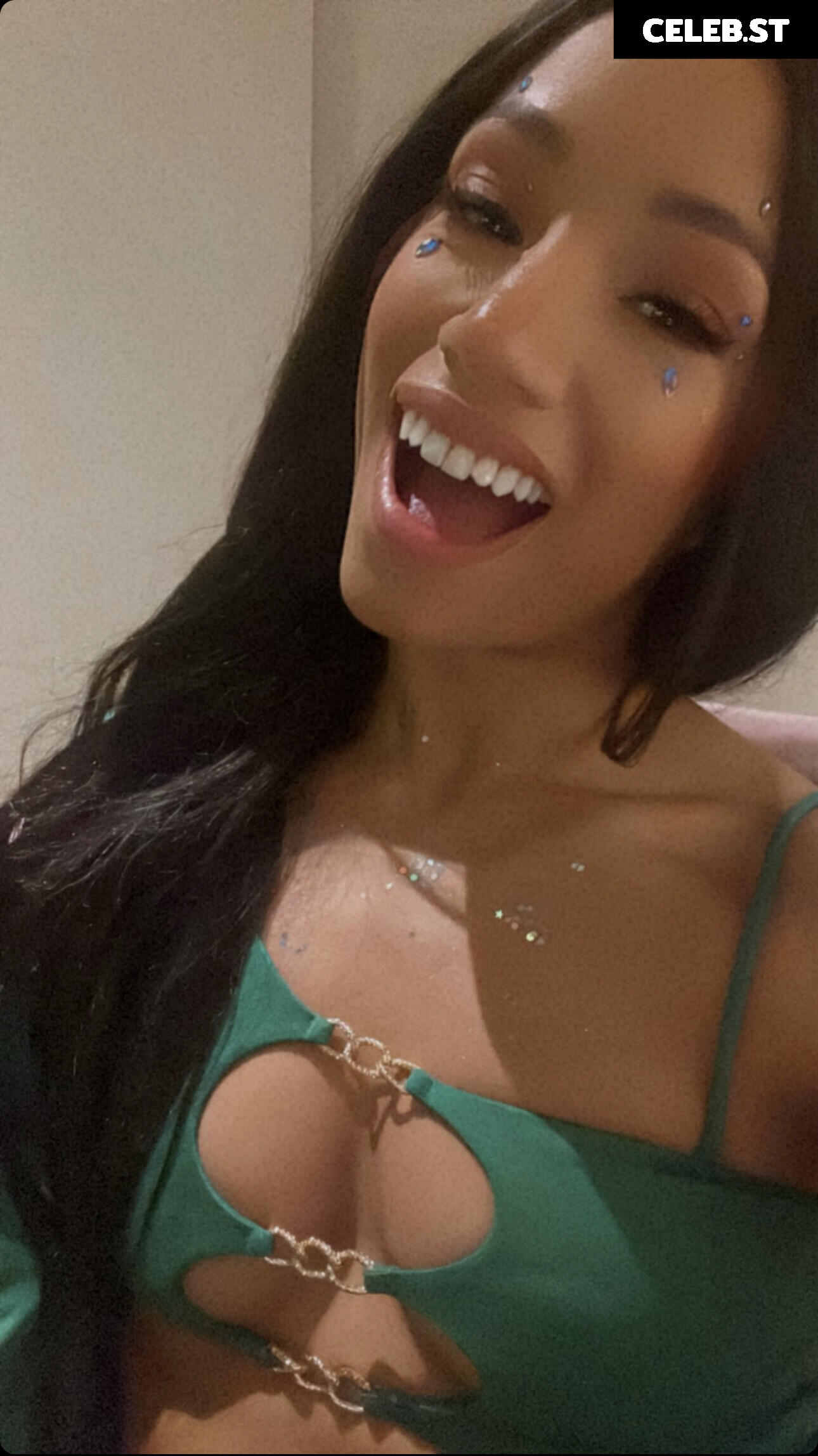 WWE Sasha Banks | Mercedes Moné Image 4376732