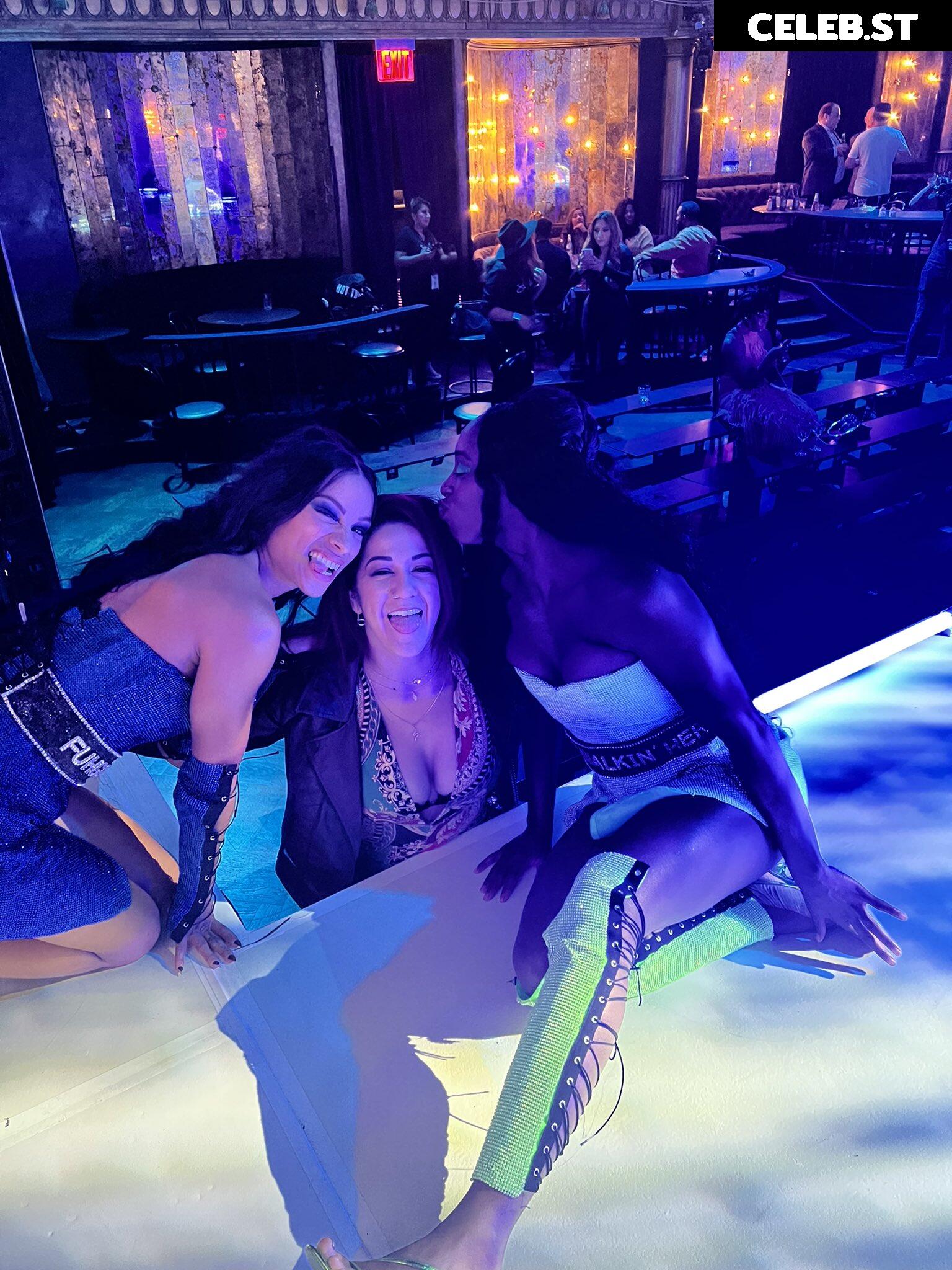 WWE Bayley / Davina Rose / Pamela Rose Martinez Image 4376665
