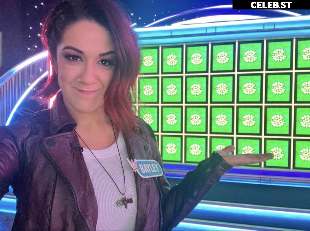 WWE Bayley / Davina Rose / Pamela Rose Martinez Image 4377628