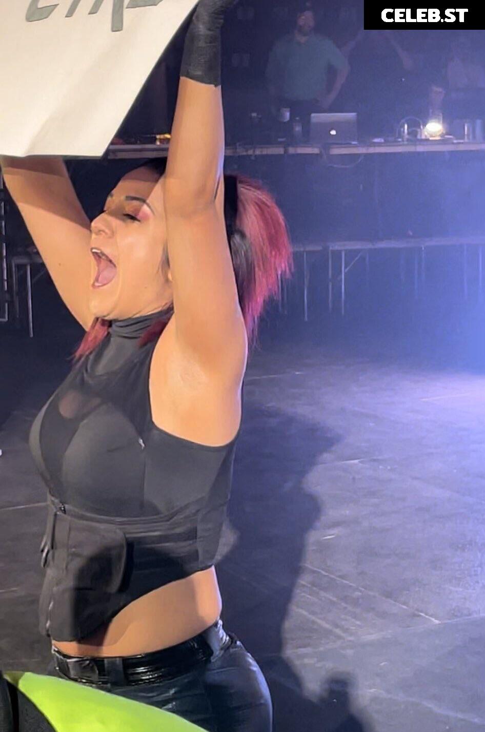WWE Bayley / Davina Rose / Pamela Rose Martinez Image 4377092