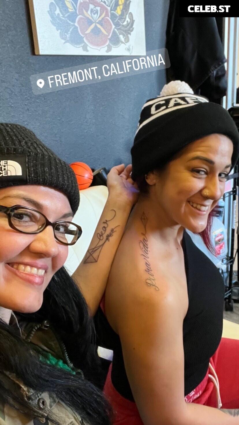 WWE Bayley / Davina Rose / Pamela Rose Martinez Image 4377061
