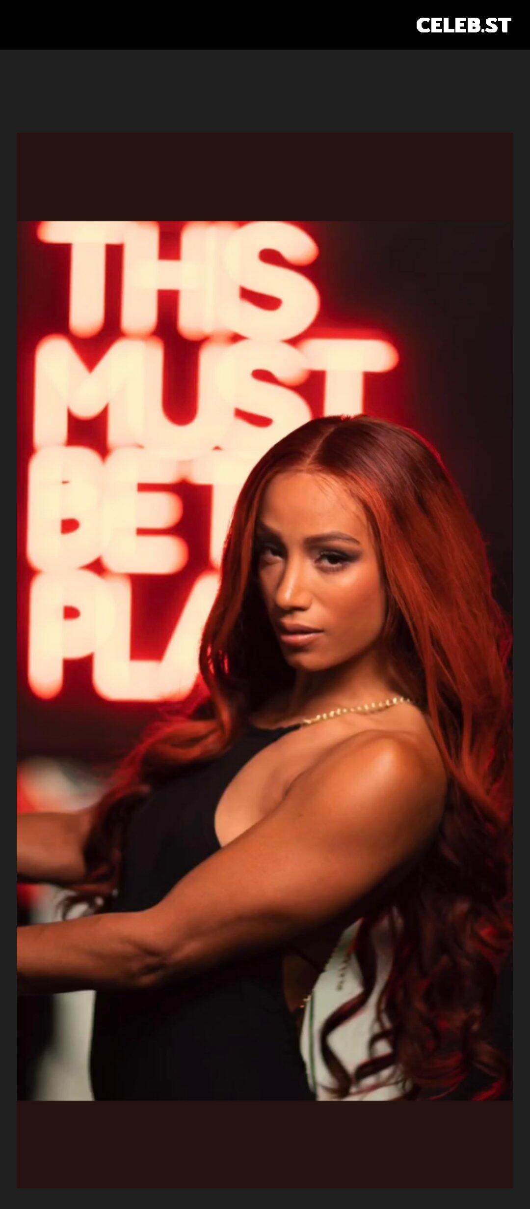 WWE Sasha Banks | Mercedes Moné Image 4374530