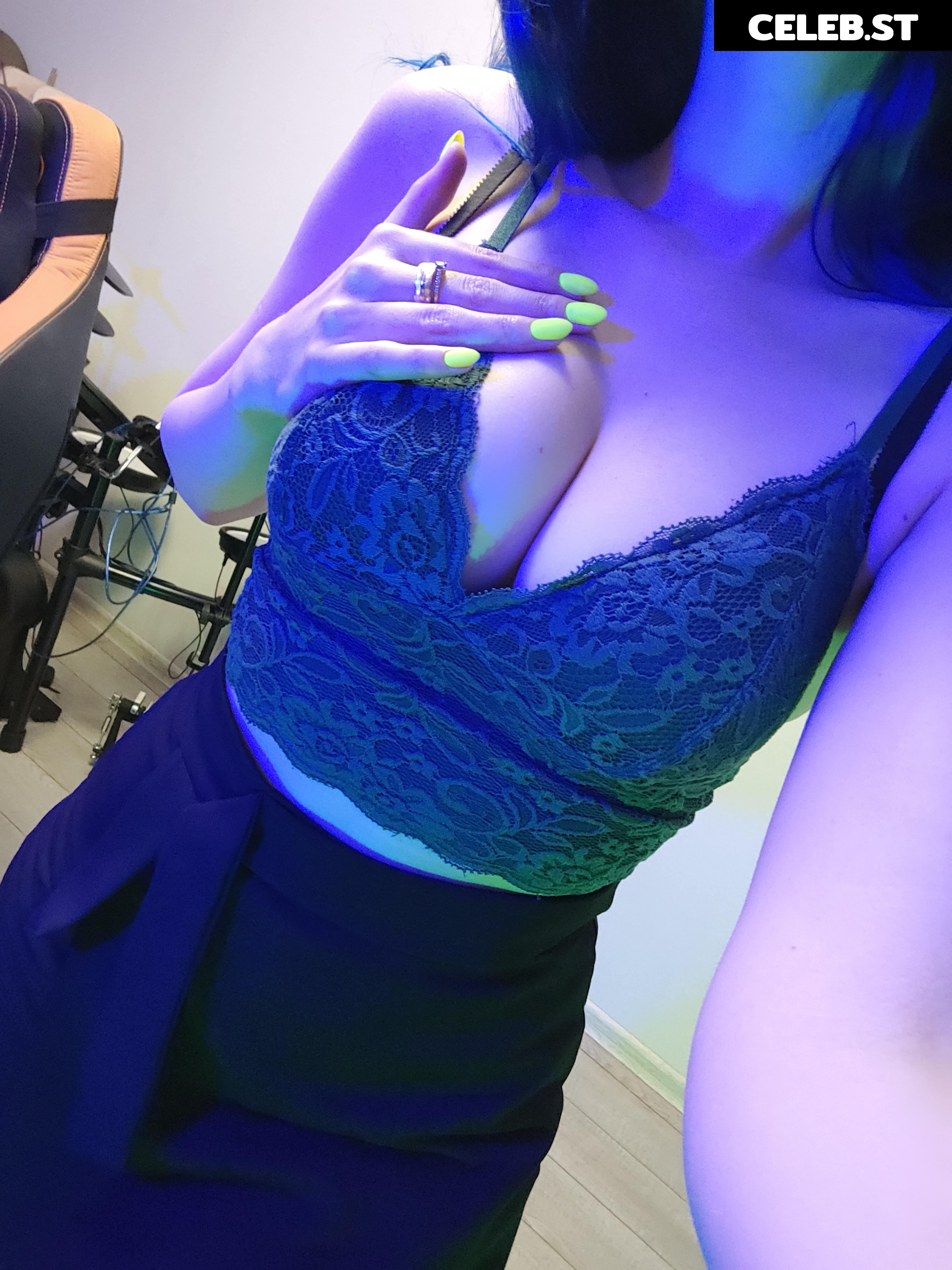 Lipisinkaaa Image 4374794